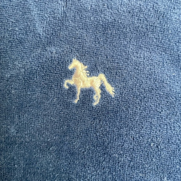 Vintage 1980’s Chesterfield for her velour top - Picture 2 of 10